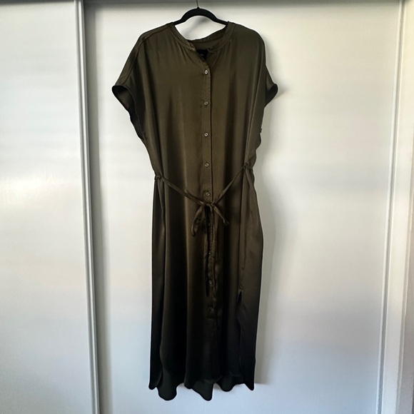 BANANA REPUBLIC FACTORY SERENADE SILK SHIRTDRESS - Picture 1 of 3